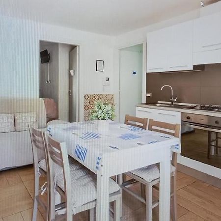 Oristano 5 Pers Appartamento 외부 사진